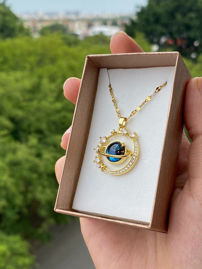 💜COLLAR SATURNO🪐 GALAXY LOVE EN ACERO INOXIDABLE + CAJA DE REGALO🎁